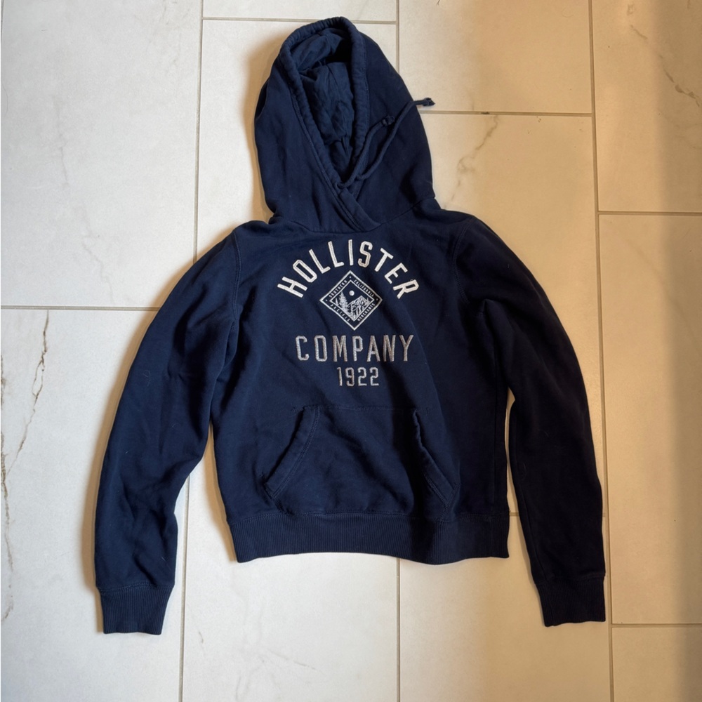 Hollister Pullover Hoodie
